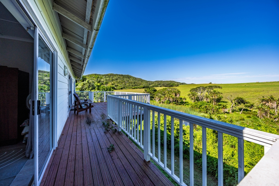 4 Bedroom Property for Sale in Cosy Corner Eastern Cape